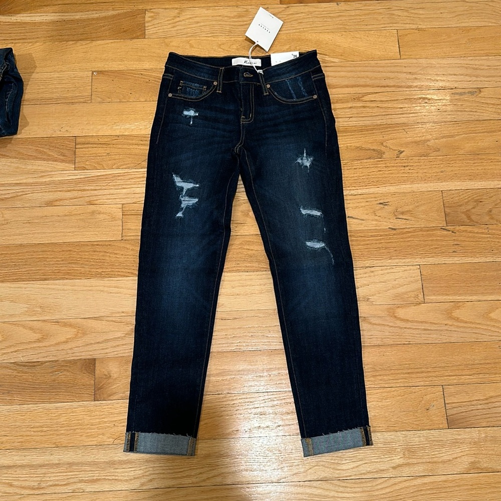 NWT Kan Can Distressed cuff skinny jeans